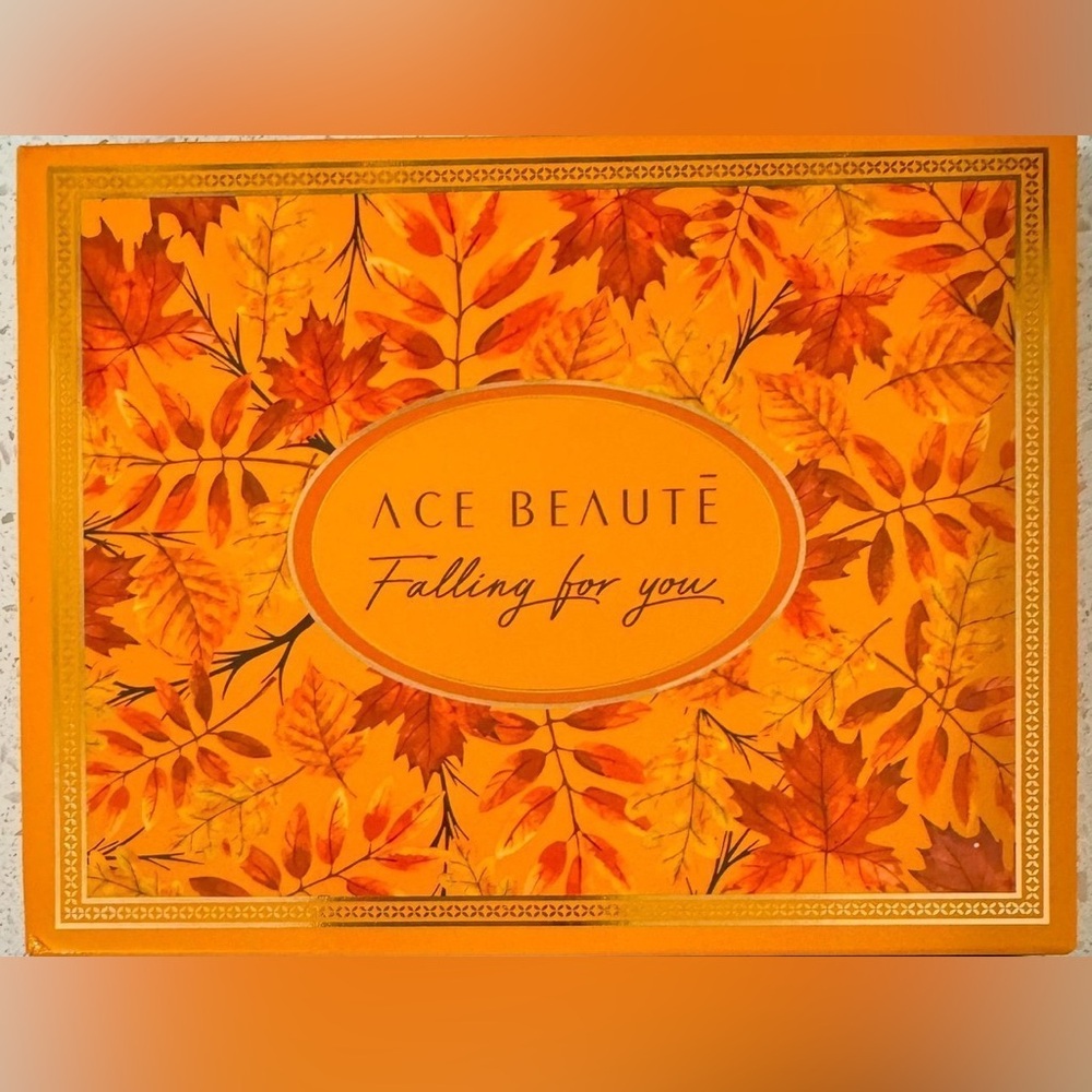 NEW ACE BEAUTE Falling For You Eyeshadow Palette